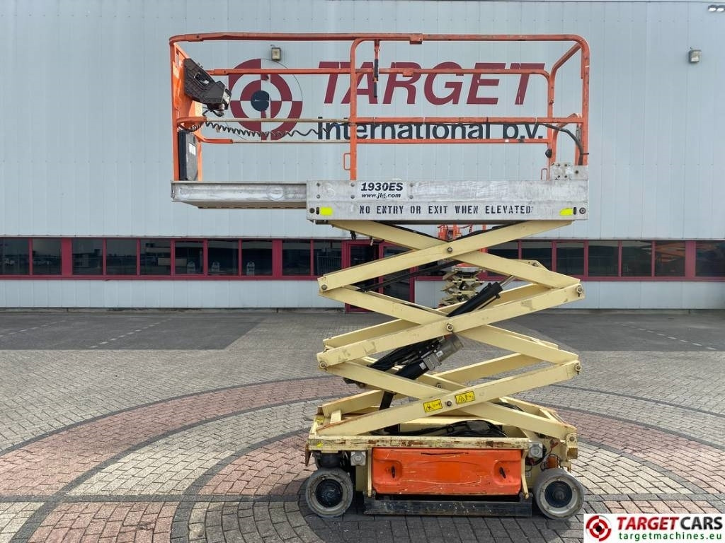 JLG 1930ES Electric Scissor Work Lift 772cm - Nacelle ciseaux: photos 5 JLG 1930ES Electric Scissor Work Lift 772cm - Nacelle ciseaux: photos 5