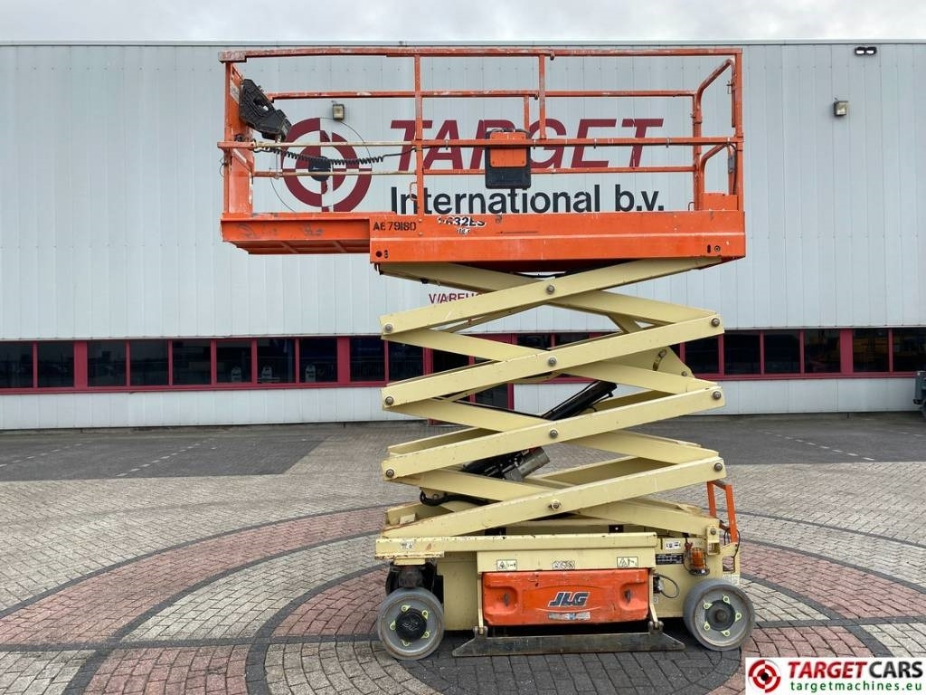 JLG 2632ES Electric Scissor Work Lift 977cm - Nacelle ciseaux: photos 5 JLG 2632ES Electric Scissor Work Lift 977cm - Nacelle ciseaux: photos 5