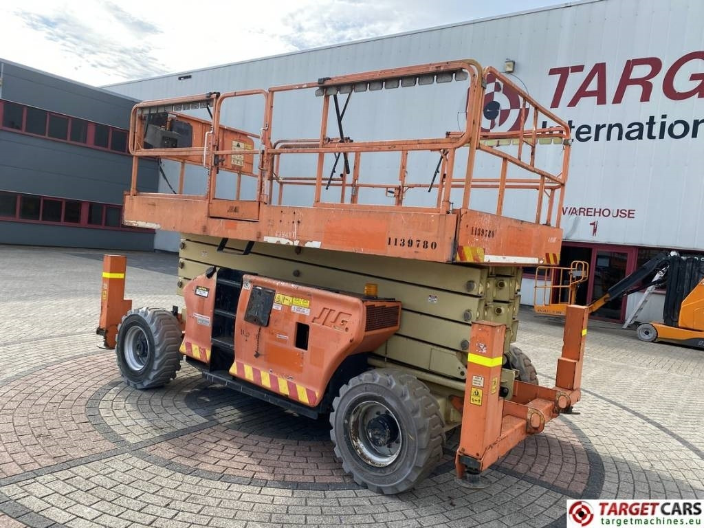JLG 4394RT Diesel 4x4 Scissor Work Lift 1511cm - Nacelle ciseaux: photos 4 JLG 4394RT Diesel 4x4 Scissor Work Lift 1511cm - Nacelle ciseaux: photos 4