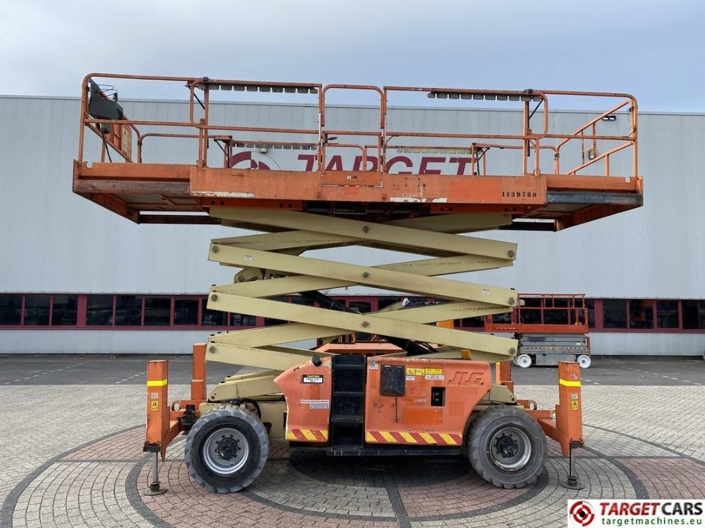 JLG 4394RT Diesel 4x4 Scissor Work Lift 1511cm - Nacelle ciseaux: photos 5 JLG 4394RT Diesel 4x4 Scissor Work Lift 1511cm - Nacelle ciseaux: photos 5