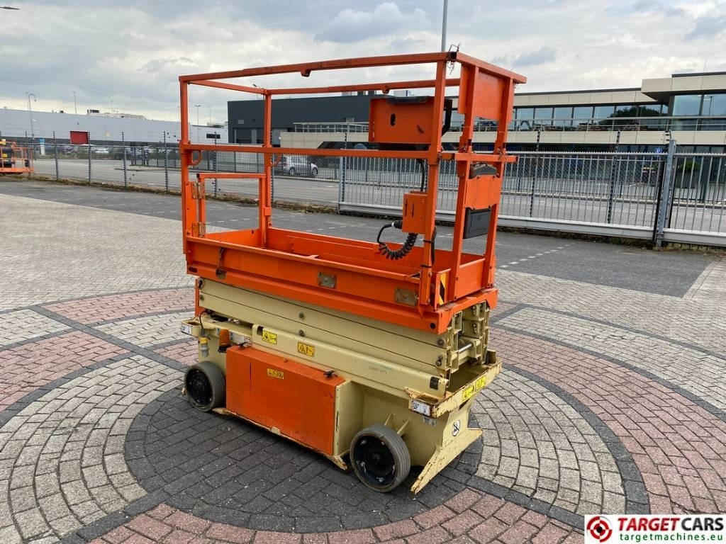 JLG 6RS Electric Scissor Work Lift 779cm - Nacelle ciseaux: photos 2 JLG 6RS Electric Scissor Work Lift 779cm - Nacelle ciseaux: photos 2
