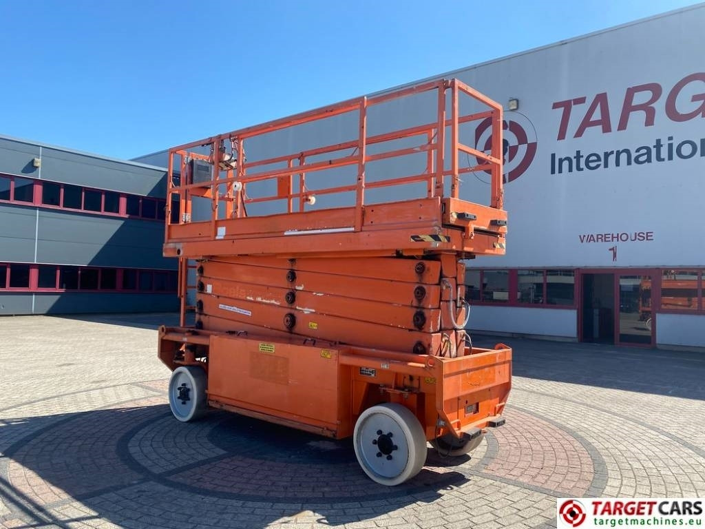 JLG Liftlux 153-12 Electric Scissor Work Lift 1730cm - Nacelle ciseaux: photos 4 JLG Liftlux 153-12 Electric Scissor Work Lift 1730cm - Nacelle ciseaux: photos 4
