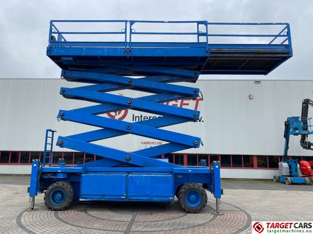JLG Liftlux 260-25 Diesel 4x4 Scissor Work Lift 2800cm - Nacelle ciseaux: photos 5 JLG Liftlux 260-25 Diesel 4x4 Scissor Work Lift 2800cm - Nacelle ciseaux: photos 5