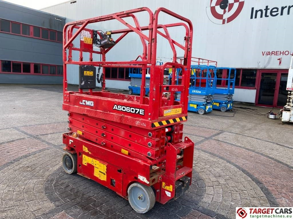 LGMG AS0607E Electric Scissor Work Lift 780cm - Nacelle ciseaux: photos 4 LGMG AS0607E Electric Scissor Work Lift 780cm - Nacelle ciseaux: photos 4