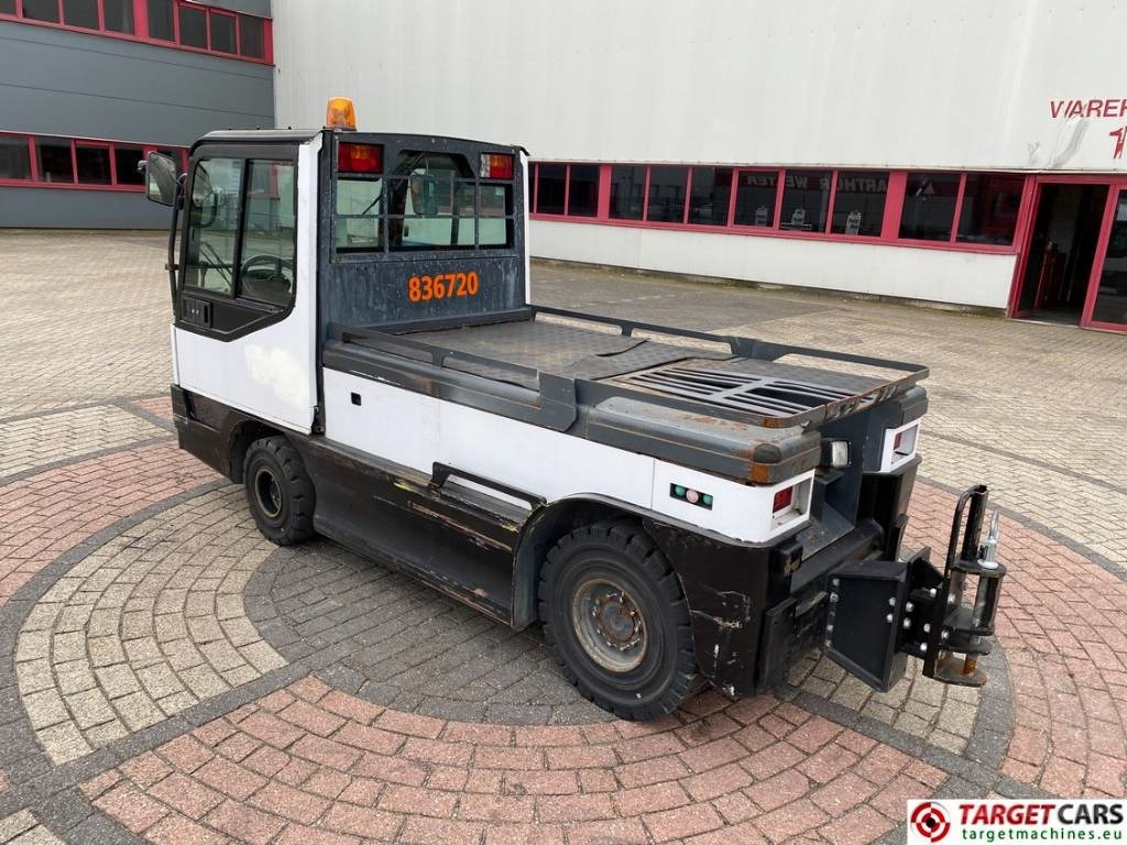 Linde P250 Tow Tug Truck Tractor Electric 80V Max 25T - Tracteur communal: photos 4 Linde P250 Tow Tug Truck Tractor Electric 80V Max 25T - Tracteur communal: photos 4