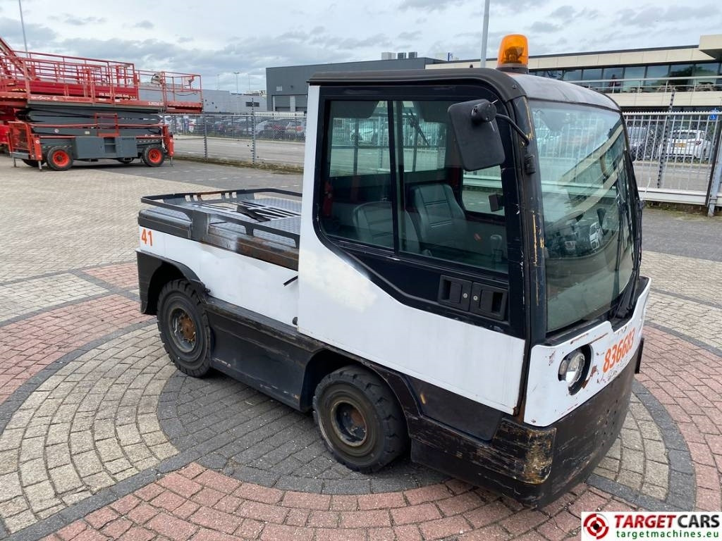 Linde P250 Tow Tug Truck Tractor Electric 80V max 25T - Tracteur communal: photos 2 Linde P250 Tow Tug Truck Tractor Electric 80V max 25T - Tracteur communal: photos 2