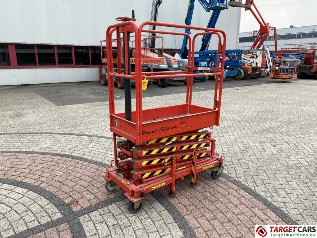 Power Scissor PS600 Manual Scissor Lift 600cm DEFECT - Nacelle ciseaux: photos 1 Power Scissor PS600 Manual Scissor Lift 600cm DEFECT - Nacelle ciseaux: photos 1