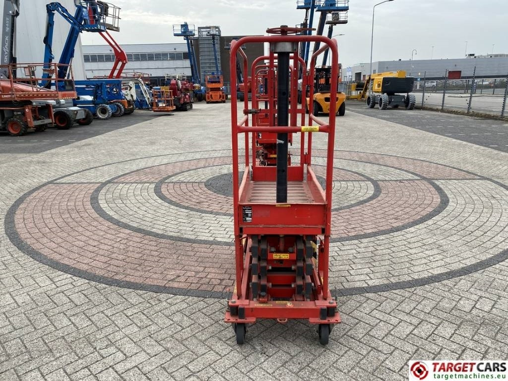 Power Scissor PS600 Manual Scissor Lift 600cm DEFECT - Nacelle ciseaux: photos 2 Power Scissor PS600 Manual Scissor Lift 600cm DEFECT - Nacelle ciseaux: photos 2