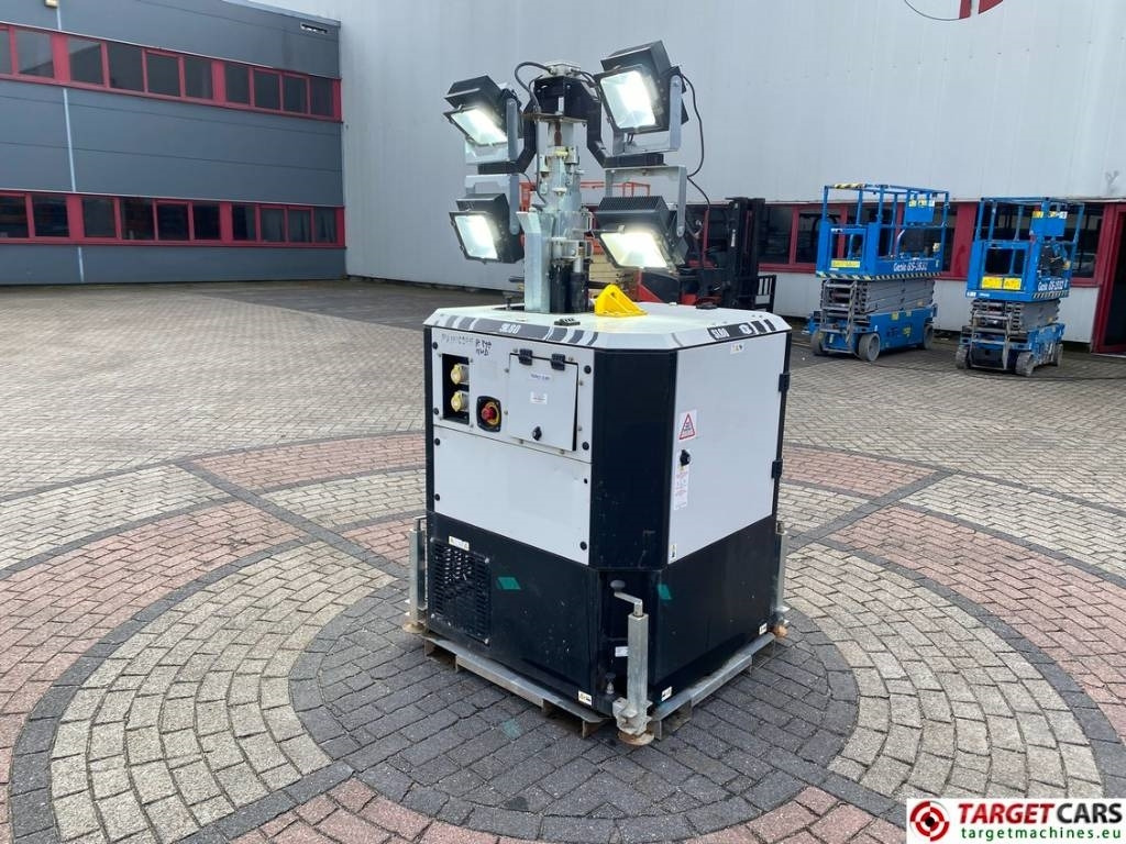 SMC SL80 Tower Light SL80K 4x300W Led - Mat d'éclairage: photos 4 SMC SL80 Tower Light SL80K 4x300W Led - Mat d'éclairage: photos 4