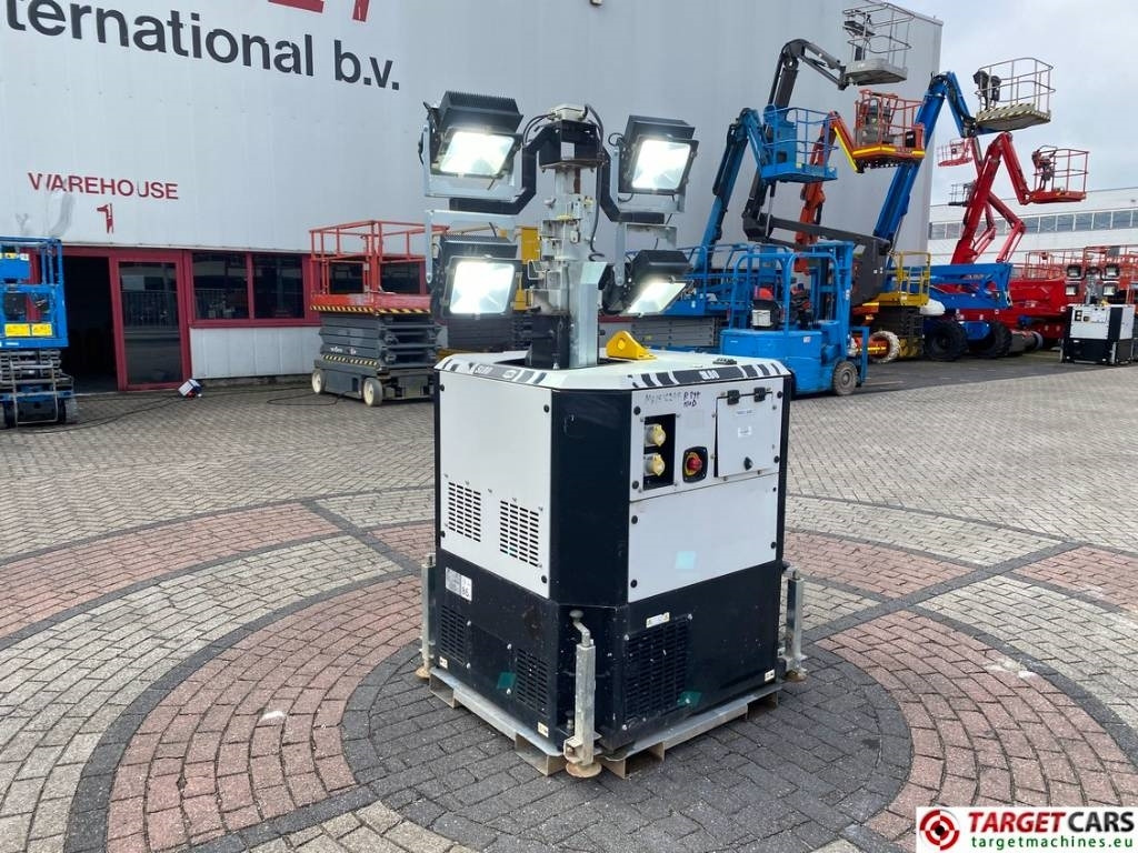 SMC SL80 Tower Light SL80K 4x300W Led - Mat d'éclairage: photos 1 SMC SL80 Tower Light SL80K 4x300W Led - Mat d'éclairage: photos 1