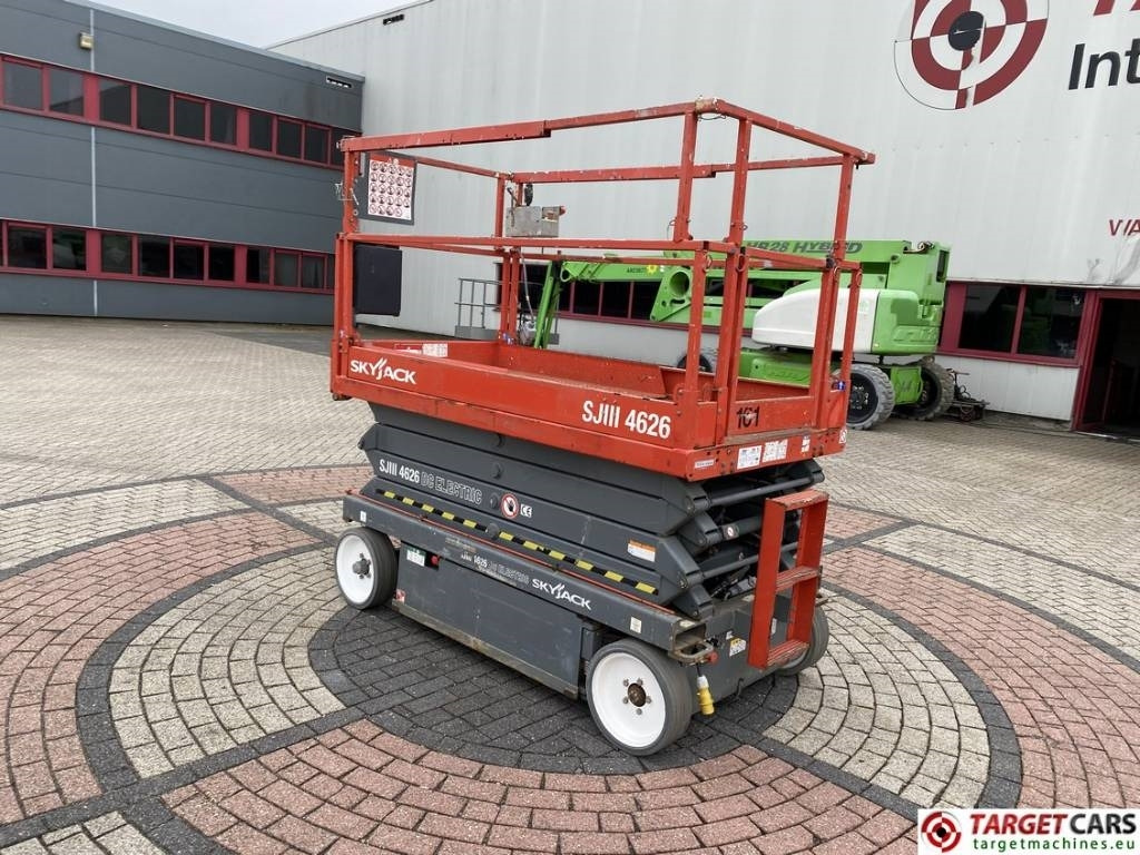 SkyJack SJIII-4626 Electric 4626 Scissor Work Lift 990cm - Nacelle ciseaux: photos 4 SkyJack SJIII-4626 Electric 4626 Scissor Work Lift 990cm - Nacelle ciseaux: photos 4