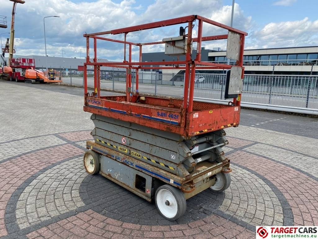 SkyJack SJIII-4626 Electric Scissor 4626 Work Lift 990cm - Nacelle ciseaux: photos 2 SkyJack SJIII-4626 Electric Scissor 4626 Work Lift 990cm - Nacelle ciseaux: photos 2