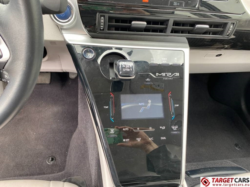 Berline Toyota Mirai FCV HydroGen FuelCell: photos 17