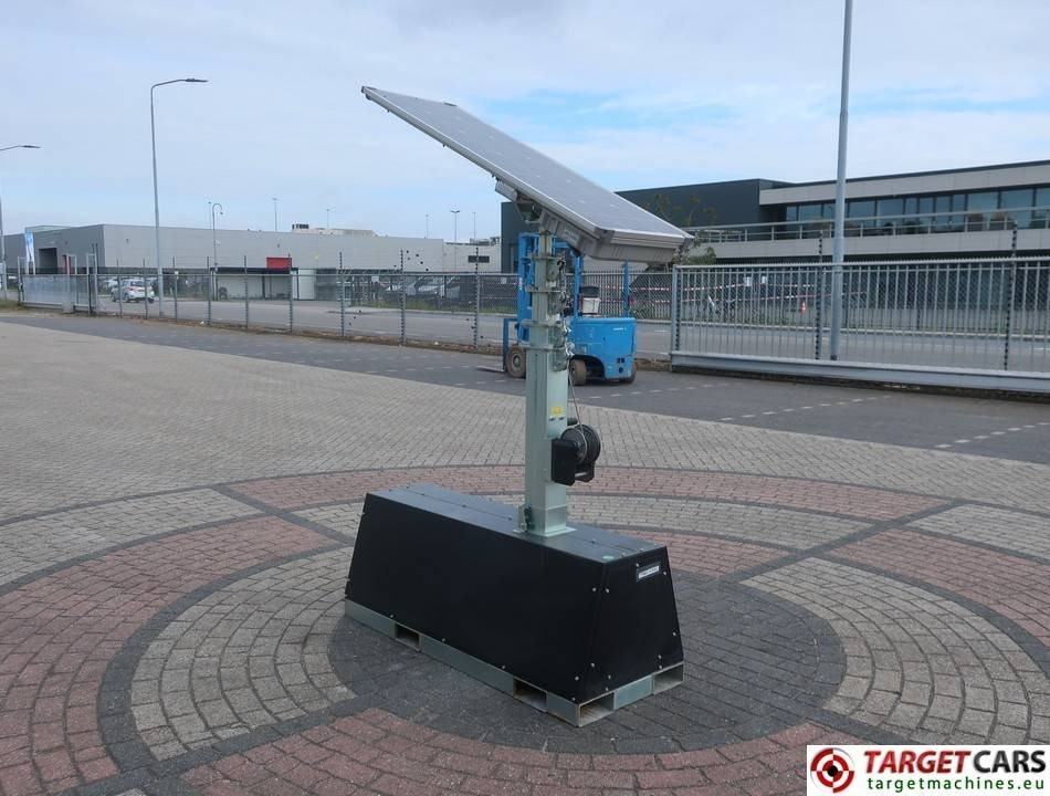 Trime X-Pole 2x25W Led Solar Tower Light - Mat d'éclairage: photos 2 Trime X-Pole 2x25W Led Solar Tower Light - Mat d'éclairage: photos 2