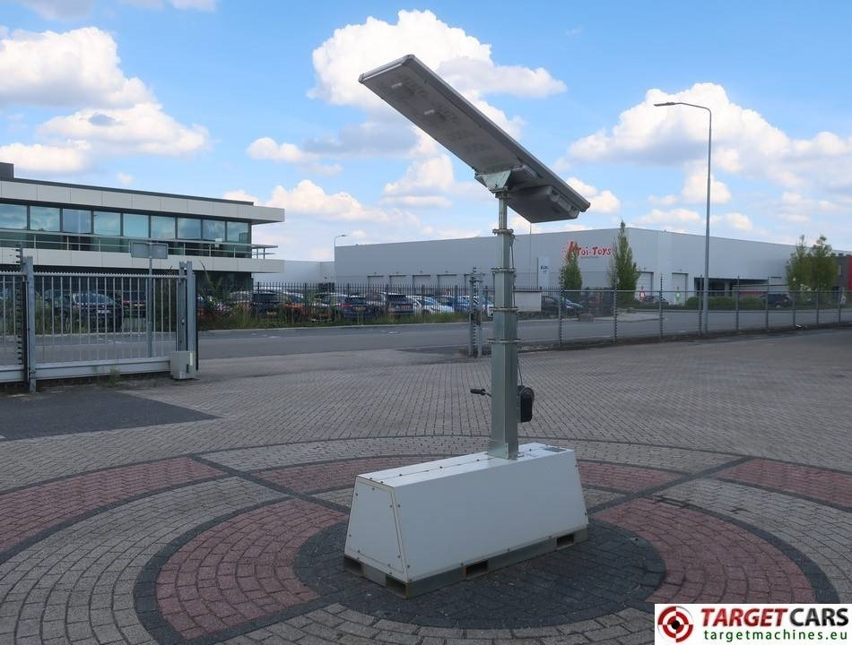 Trime X-Pole Led Solar Tower Light 2x25W - Mat d'éclairage: photos 3 Trime X-Pole Led Solar Tower Light 2x25W - Mat d'éclairage: photos 3