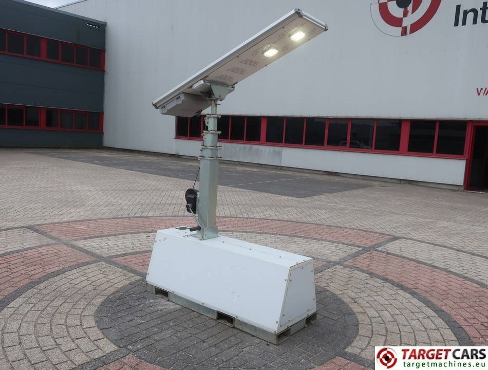 Trime X-Pole Solar Panel 50W Led Tower Light - Mat d'éclairage: photos 4 Trime X-Pole Solar Panel 50W Led Tower Light - Mat d'éclairage: photos 4