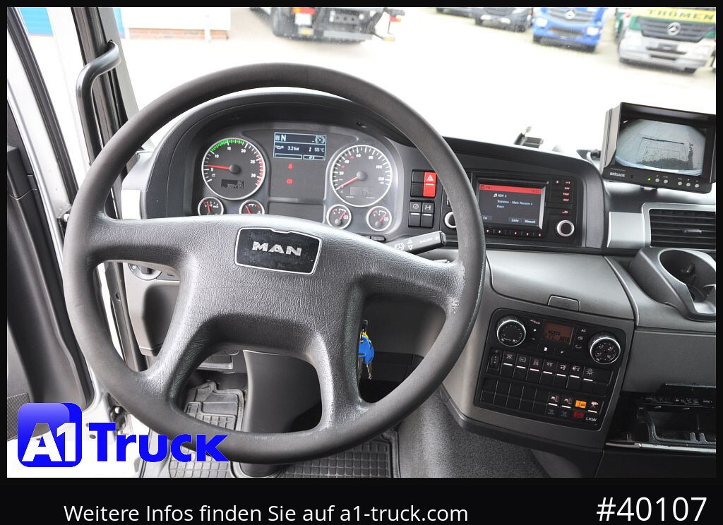 MAN TGS 26.360, Carrier 1150 Rolltor+ LBW, Lift - Camion frigorifique: photos 3 MAN TGS 26.360, Carrier 1150 Rolltor+ LBW, Lift - Camion frigorifique: photos 3