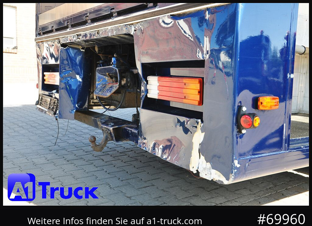 MERCEDES-BENZ 1831 LL 6 Pferde Wohnmobil TV Küche Dusche - Camion chevaux: photos 3 MERCEDES-BENZ 1831 LL 6 Pferde Wohnmobil TV Küche Dusche - Camion chevaux: photos 3
