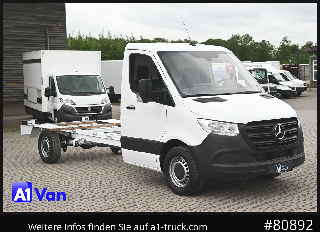 MERCEDES-BENZ Sprinter 317 CDI Fahrgestell, NEU, Klima, Tempomat - Châssis cabine: photos 1 MERCEDES-BENZ Sprinter 317 CDI Fahrgestell, NEU, Klima, Tempomat - Châssis cabine: photos 1