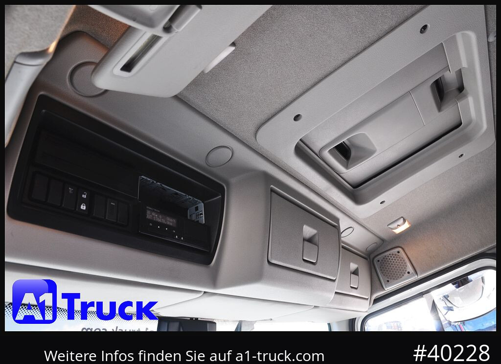 RENAULT D 280, 4x2, Ladebordwand, LBW, TÜV 06/2026 - Camion à rideaux coulissants: photos 5 RENAULT D 280, 4x2, Ladebordwand, LBW, TÜV 06/2026 - Camion à rideaux coulissants: photos 5