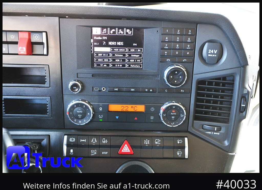 MERCEDES-BENZ 1843 StreamSpace GGVS ADR FL AT - Tracteur routier: photos 3 MERCEDES-BENZ 1843 StreamSpace GGVS ADR FL AT - Tracteur routier: photos 3
