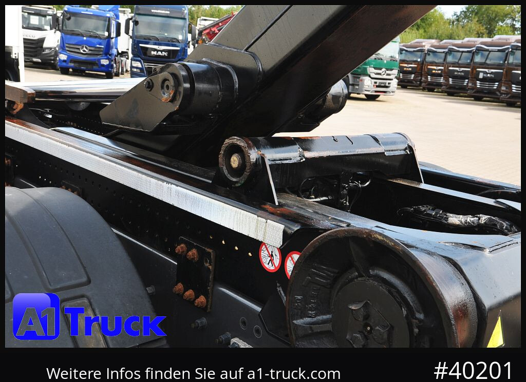 VOLVO FH 460 , VDL S21-6200 Lenkachse - Camion ampliroll: photos 3 VOLVO FH 460 , VDL S21-6200 Lenkachse - Camion ampliroll: photos 3