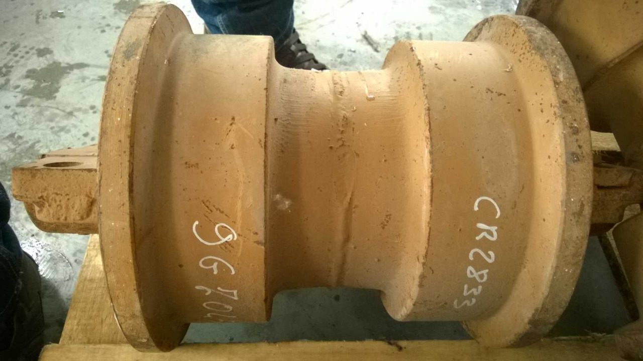 Caterpillar 235 245 983 4 Rulli. CR2833 - Galet à chenilles pour Engins de chantier: photos 2 Caterpillar 235 245 983 4 Rulli. CR2833 - Galet à chenilles pour Engins de chantier: photos 2