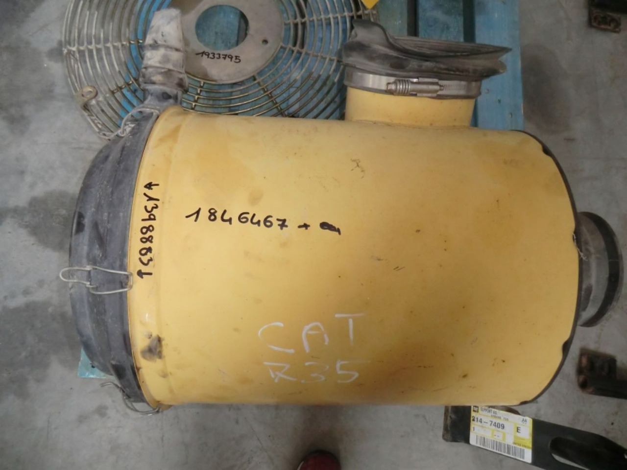 Caterpillar 735 Contenitore del filtro dell aria completo - Filtre à air pour Engins de chantier: photos 2 Caterpillar 735 Contenitore del filtro dell aria completo - Filtre à air pour Engins de chantier: photos 2