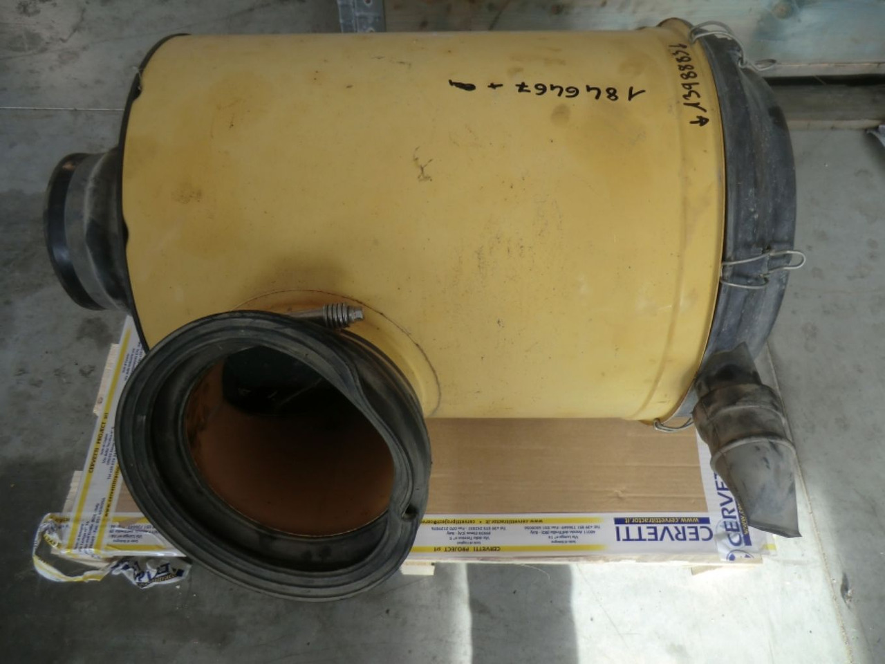 Caterpillar 735 Contenitore del filtro dell aria completo - Filtre à air pour Engins de chantier: photos 3 Caterpillar 735 Contenitore del filtro dell aria completo - Filtre à air pour Engins de chantier: photos 3