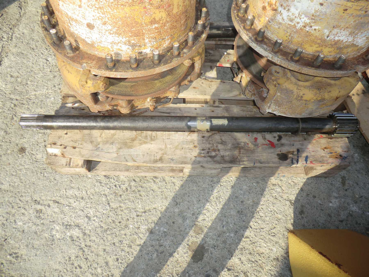 FIAT ALLIS FR20 Semiasse. - Transmission pour Engins de chantier: photos 1 FIAT ALLIS FR20 Semiasse. - Transmission pour Engins de chantier: photos 1