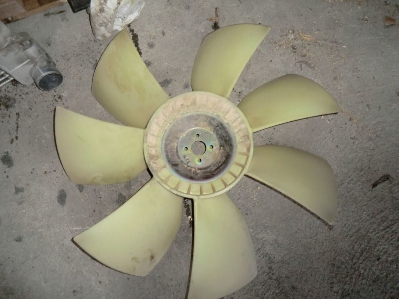 SPIDER AS FAN (1136603281) HITACHI ZX240 BAS 112878 - Ventilateur pour Pelle: photos 1 SPIDER AS FAN (1136603281) HITACHI ZX240 BAS 112878 - Ventilateur pour Pelle: photos 1