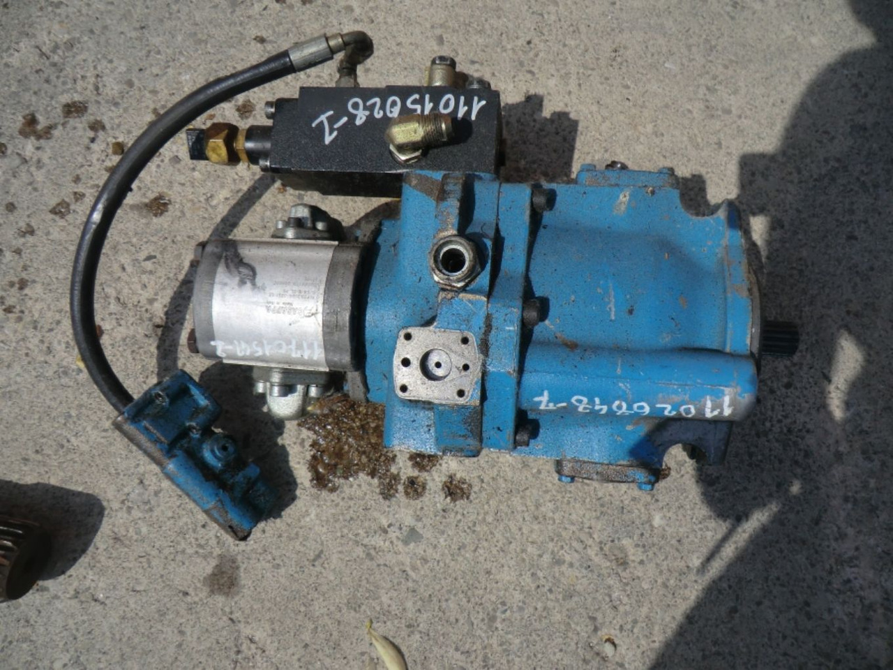 VOLVO L120C ALBERO, SENSORE E POMPA - Transmission pour Engins de chantier: photos 3 VOLVO L120C ALBERO, SENSORE E POMPA - Transmission pour Engins de chantier: photos 3