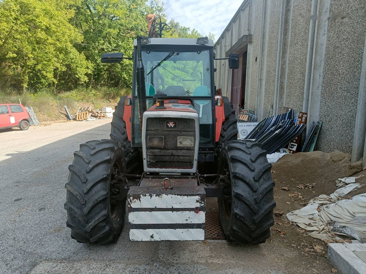 Massey Ferguson 383 - Tracteur agricole: photos 1 Massey Ferguson 383 - Tracteur agricole: photos 1
