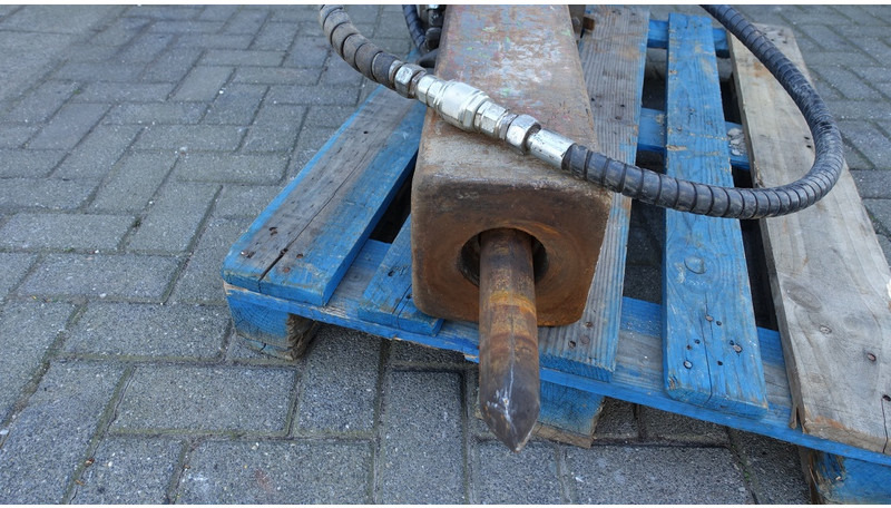 Atlas-Copco CP150 Gewichtsklasse kraan 2-5ton - Marteau hydraulique: photos 3 Atlas-Copco CP150 Gewichtsklasse kraan 2-5ton - Marteau hydraulique: photos 3