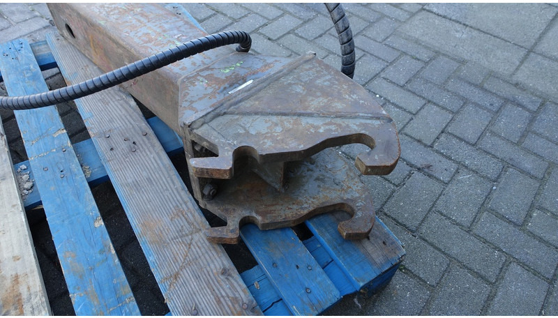 Atlas-Copco CP150 Gewichtsklasse kraan 2-5ton - Marteau hydraulique: photos 2 Atlas-Copco CP150 Gewichtsklasse kraan 2-5ton - Marteau hydraulique: photos 2