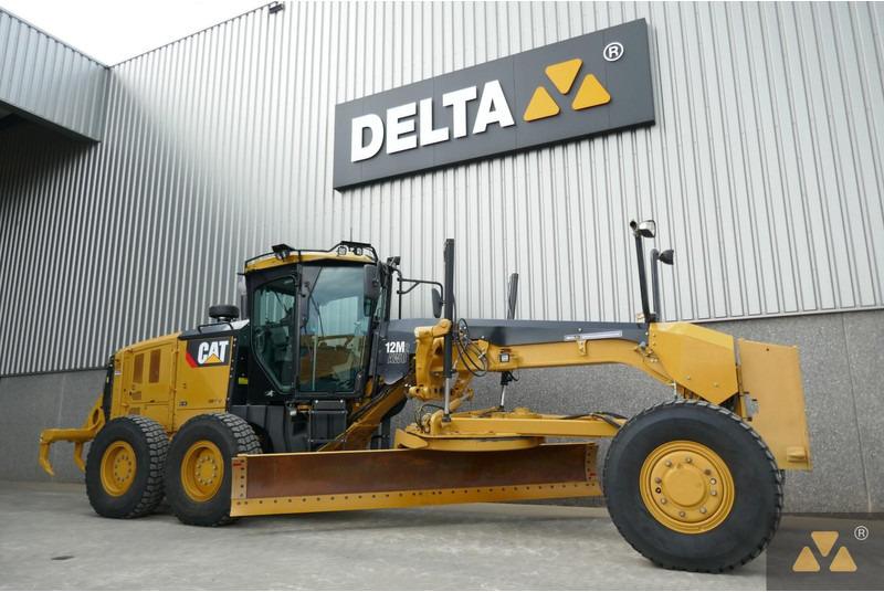 Caterpillar 12M2 AWD - Niveleuse: photos 3 Caterpillar 12M2 AWD - Niveleuse: photos 3