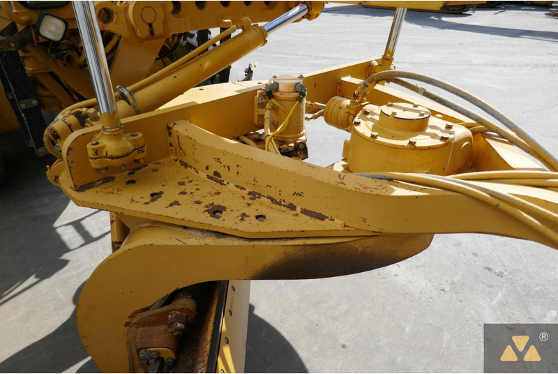 Niveleuse Caterpillar 140H: photos 15