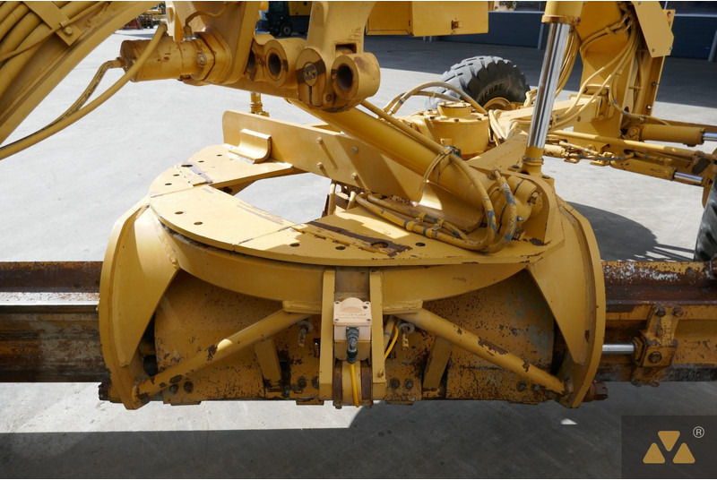 Niveleuse Caterpillar 140H: photos 16
