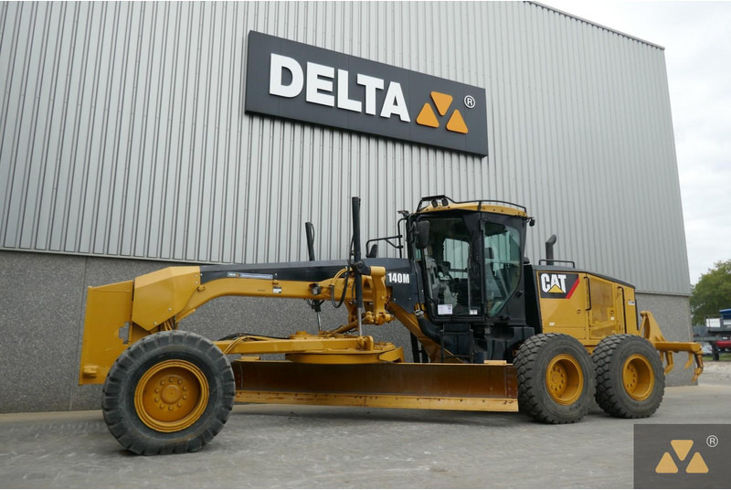 Caterpillar 140M - Niveleuse: photos 4 Caterpillar 140M - Niveleuse: photos 4