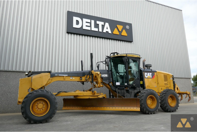 Caterpillar 140M2 - Niveleuse: photos 4 Caterpillar 140M2 - Niveleuse: photos 4