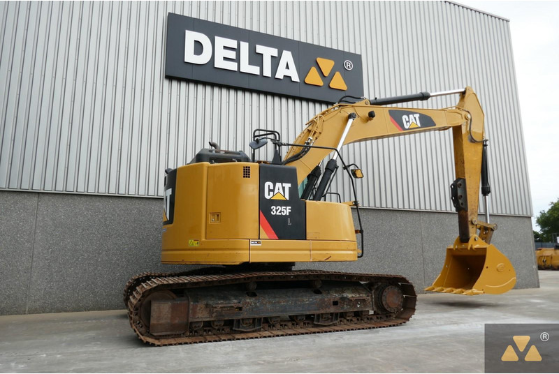 Caterpillar 325F LCR - Pelle sur chenille: photos 5 Caterpillar 325F LCR - Pelle sur chenille: photos 5