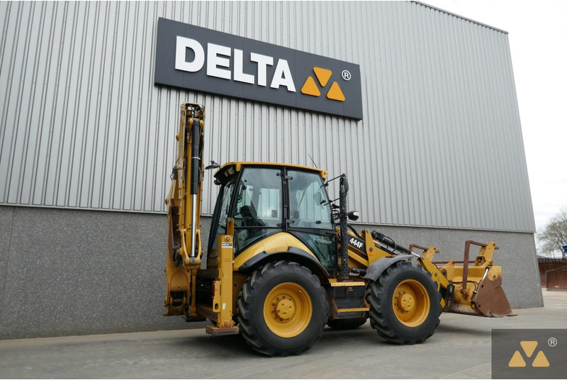 Caterpillar 444F - Tractopelle: photos 5 Caterpillar 444F - Tractopelle: photos 5