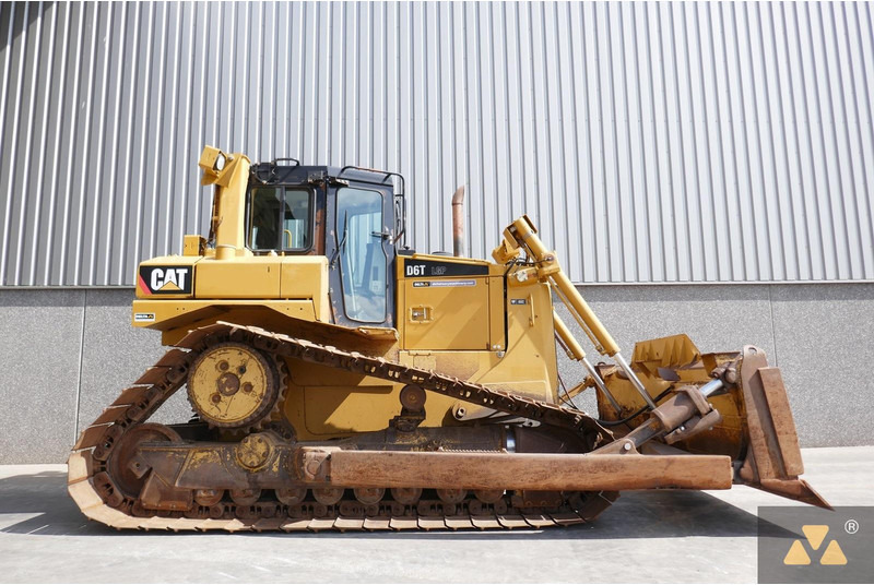 Caterpillar D6T LGP - Bulldozer: photos 2 Caterpillar D6T LGP - Bulldozer: photos 2