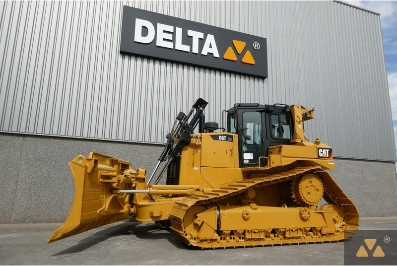 Bulldozer Caterpillar D6T LGP: photos 10