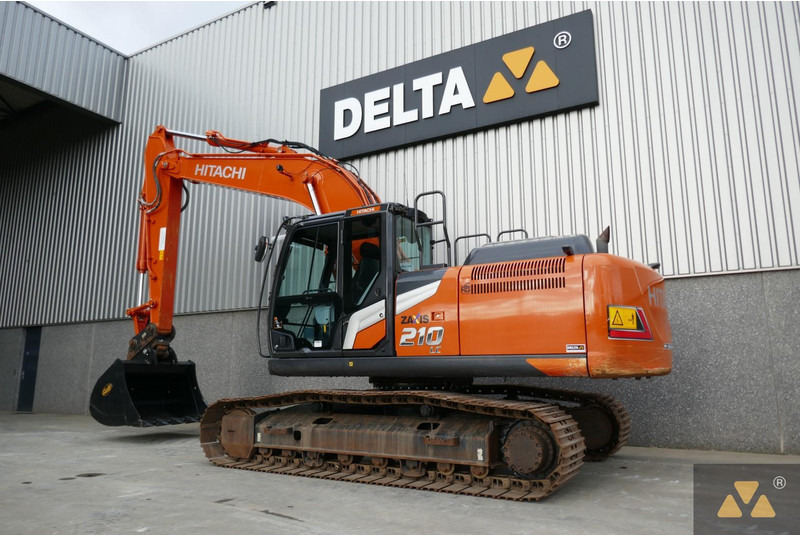 Hitachi ZX210LC-7 - Pelle sur chenille: photos 4 Hitachi ZX210LC-7 - Pelle sur chenille: photos 4