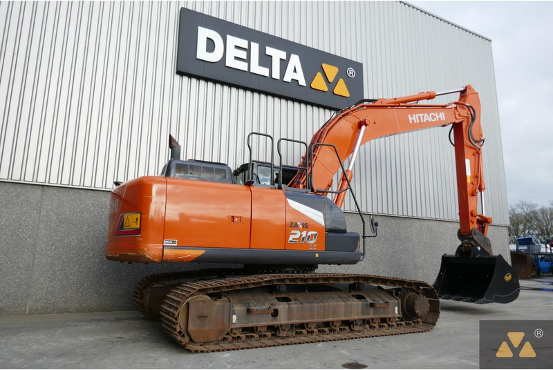 Hitachi ZX210LC-7 - Pelle sur chenille: photos 5 Hitachi ZX210LC-7 - Pelle sur chenille: photos 5