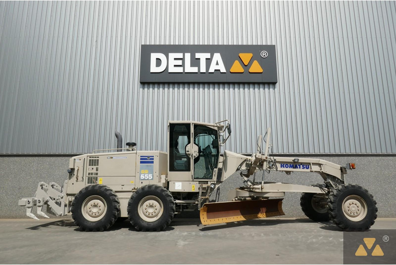 Komatsu GD555-5 Ex- - Niveleuse: photos 2 Komatsu GD555-5 Ex- - Niveleuse: photos 2