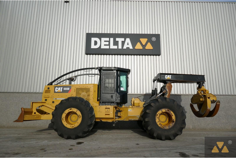 Caterpillar 555D - Matériel forestier: photos 1 Caterpillar 555D - Matériel forestier: photos 1