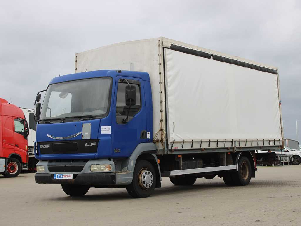 DAF FA LF 45.170 E10, EURO 3 - Camion à rideaux coulissants: photos 1 DAF FA LF 45.170 E10, EURO 3 - Camion à rideaux coulissants: photos 1