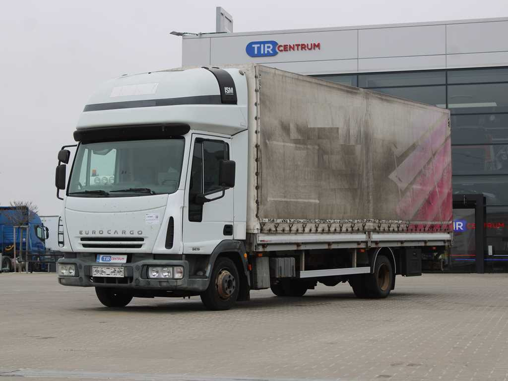 Iveco EUROCARGO ML 75 E 15, EURO 3, SLEEPING BODY - Camion à rideaux coulissants: photos 1 Iveco EUROCARGO ML 75 E 15, EURO 3, SLEEPING BODY - Camion à rideaux coulissants: photos 1